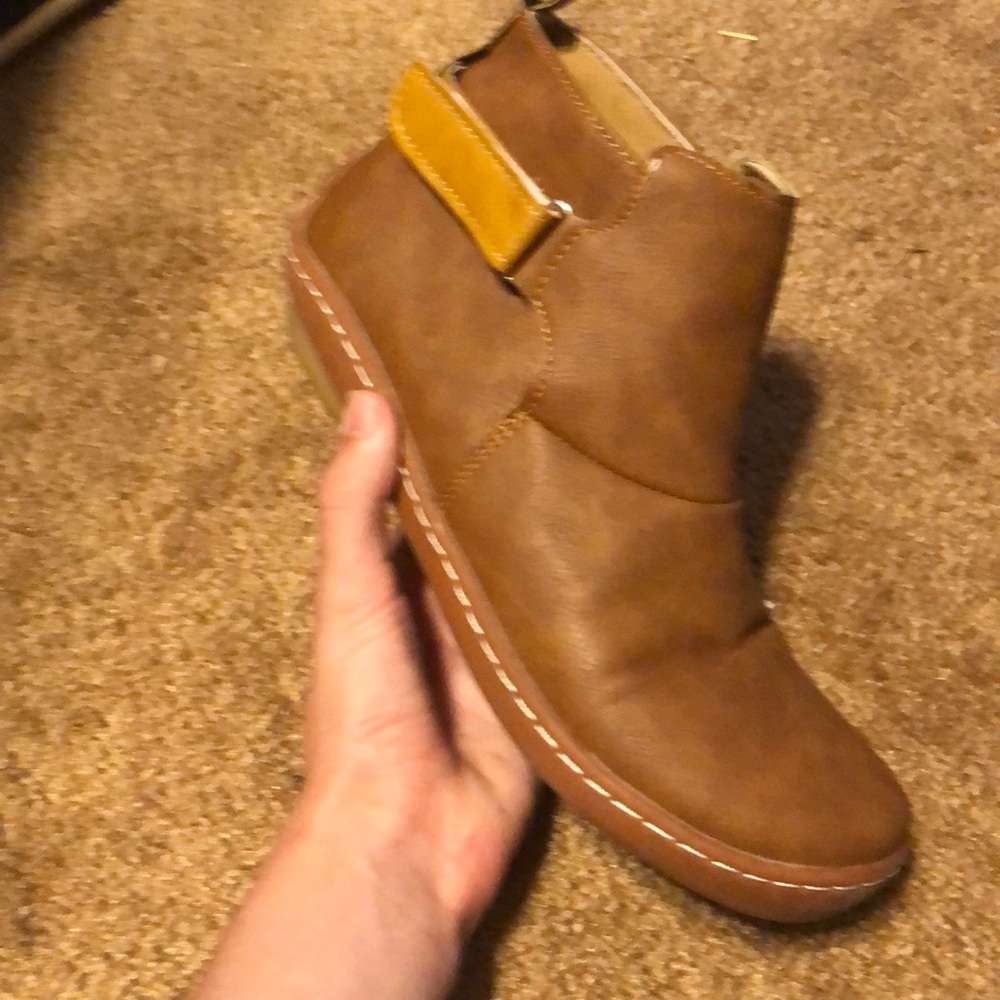 nice boots size 8